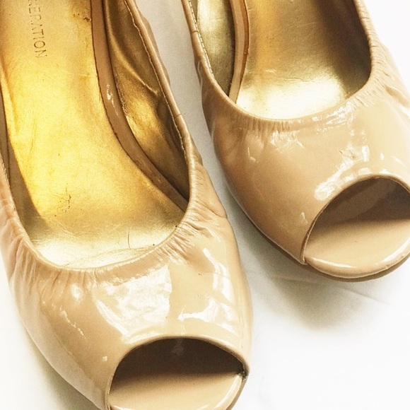 BCBGeneration Nude Wedges - Picture 5 of 5